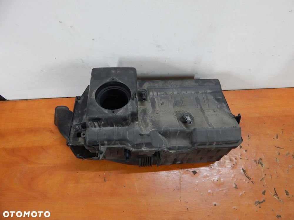 obudowa filtra powietrza 2.5 2.4 benz Volvo v50 v70 s80 xc70 04-14 Łuków części - 11