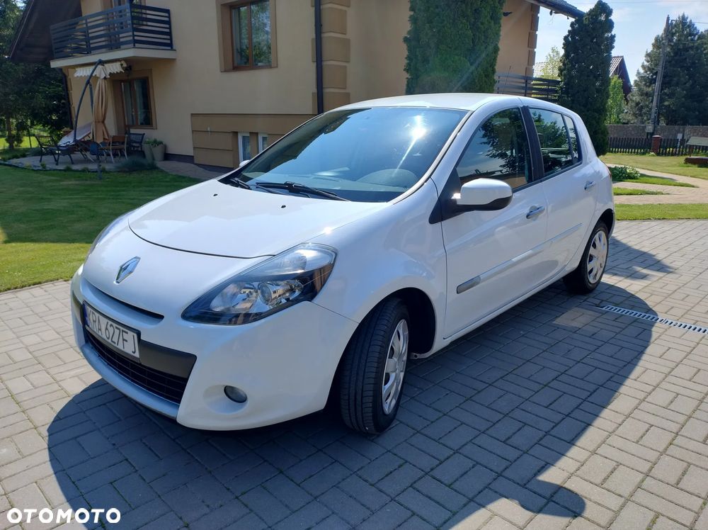 Renault Clio 1.2 16V 75 Dynamique - 13