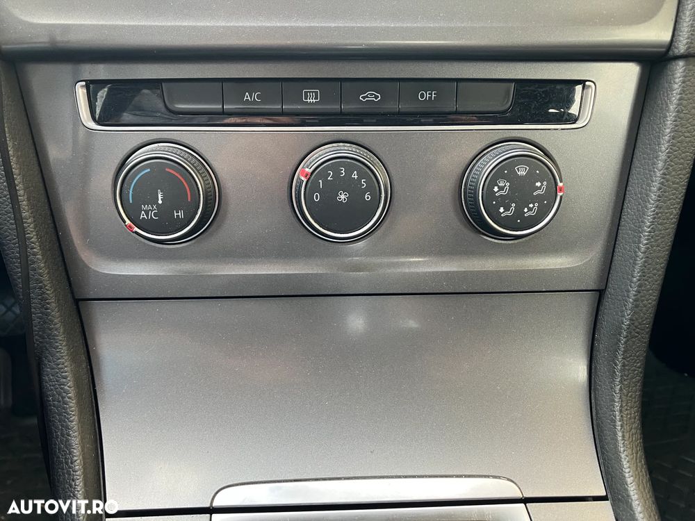Volkswagen Golf - 15