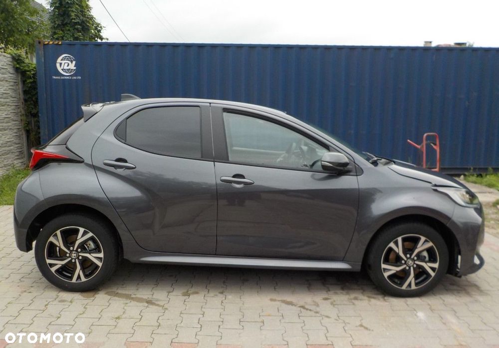Toyota Yaris - 12