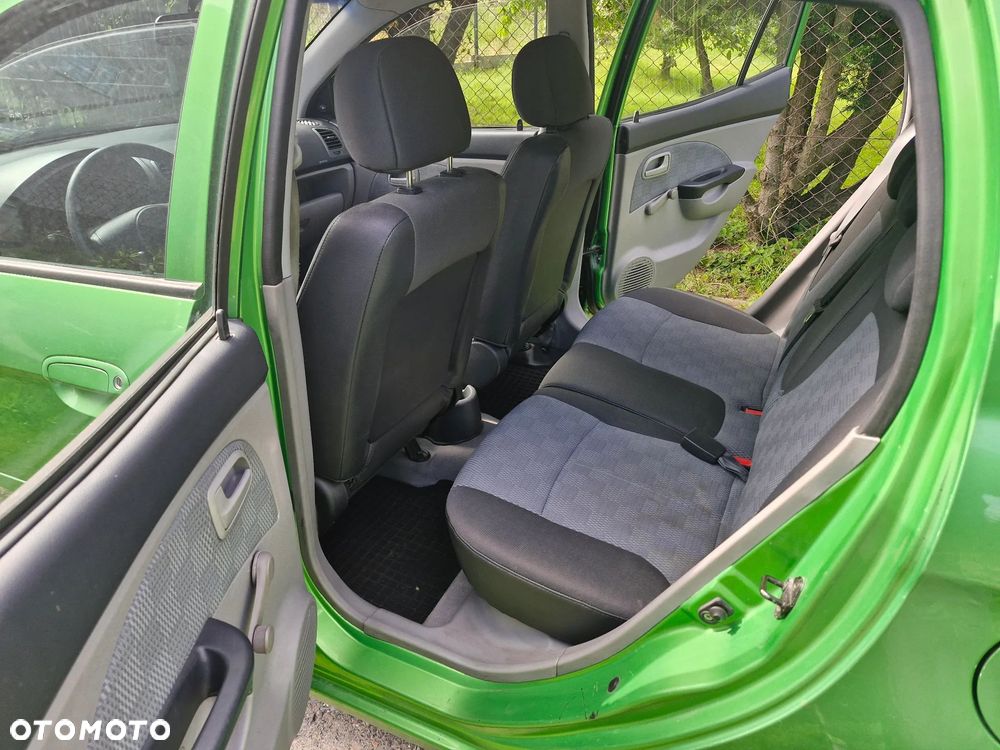 Kia Picanto 1.1 EX - 10