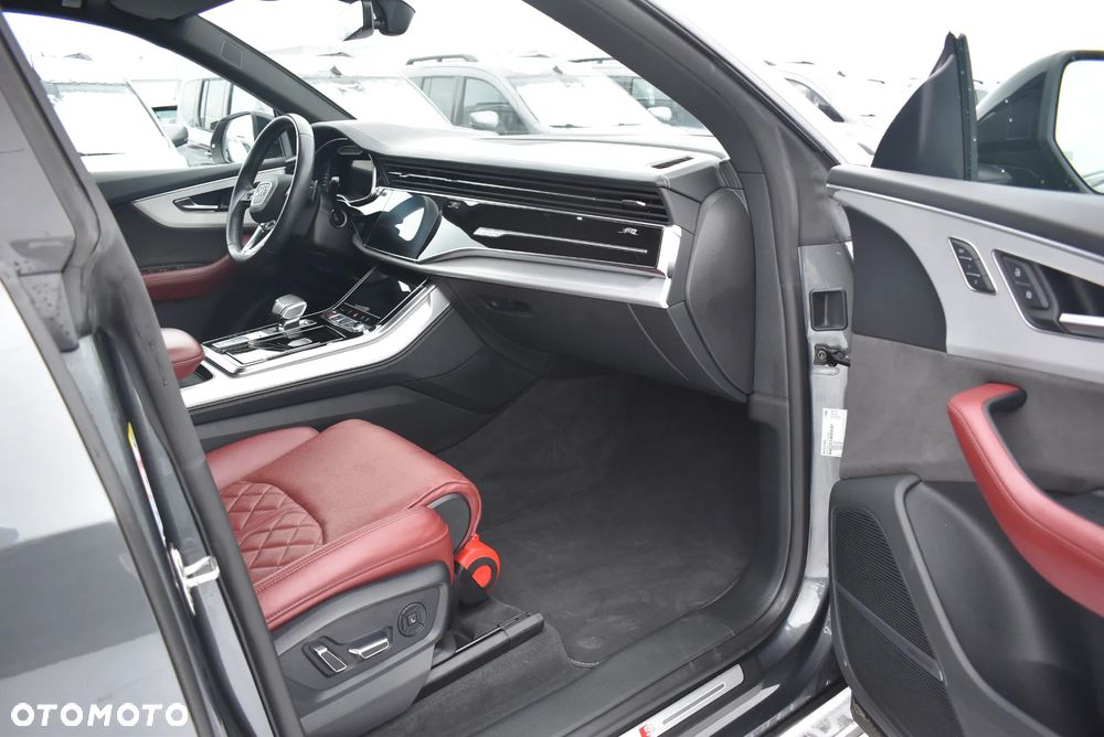 Audi SQ8 - 17