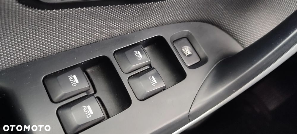 Kia Ceed Cee'd 1.6 GDI L Business Line - 37
