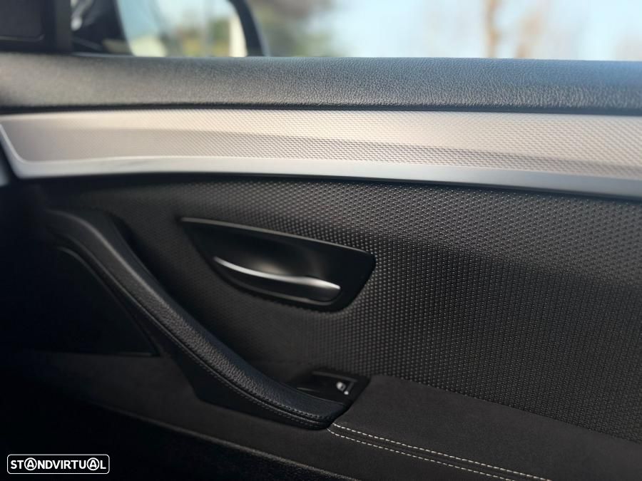 BMW 520 d Pack M - 19