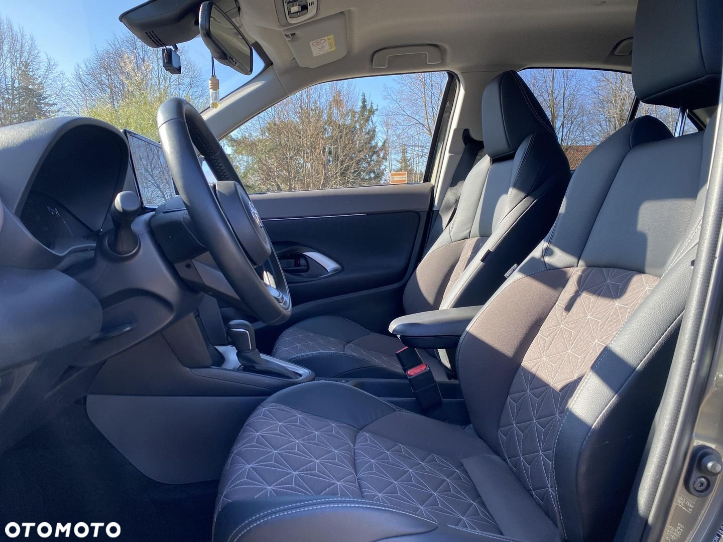 Toyota Yaris Cross - 13