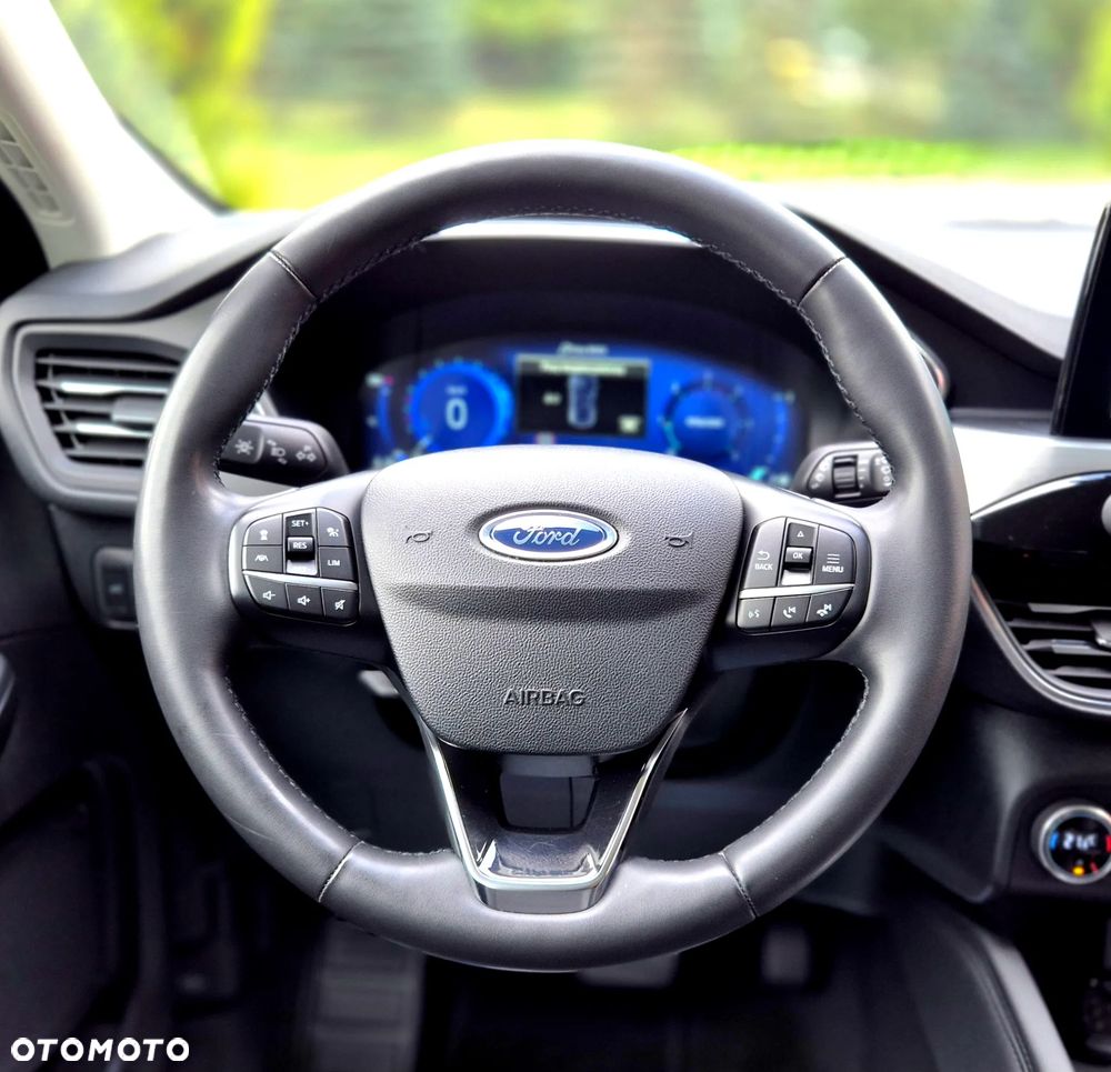 Ford Kuga 2.0 EcoBlue 4x4 TITANIUM X - 37