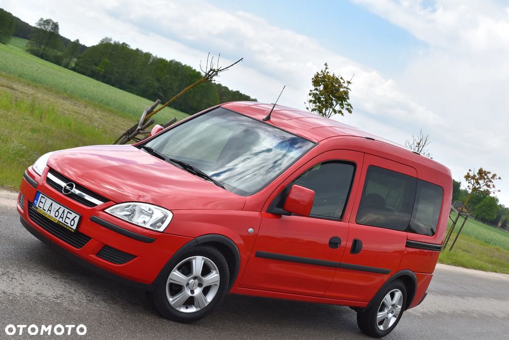Opel Combo Tour Color Edition - 1