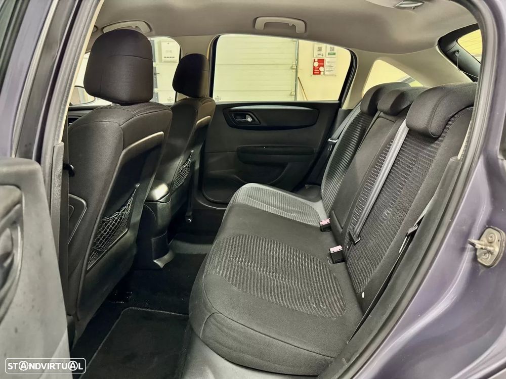 Citroën C4 1.6 HDi Exclusive - 33