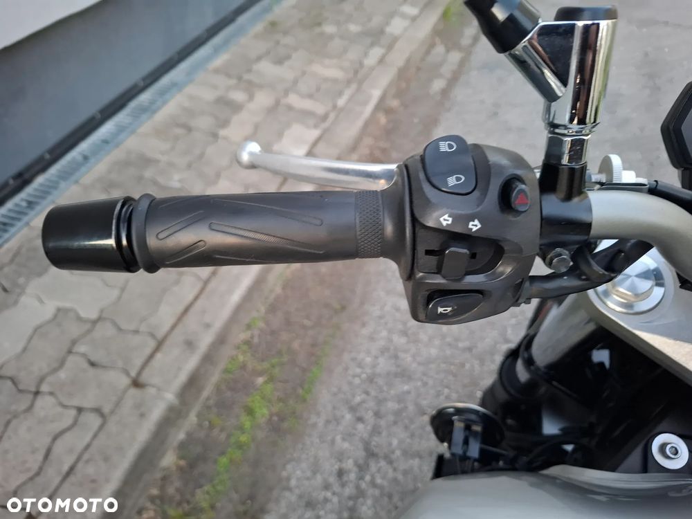 Yamaha FZ6 - 20