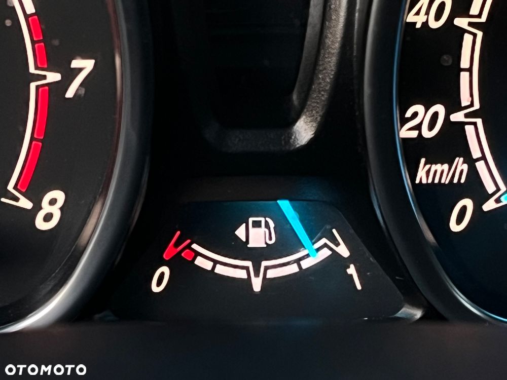 Ford Fiesta 1.0 EcoBoost Start-Stop Champions Edition - 13