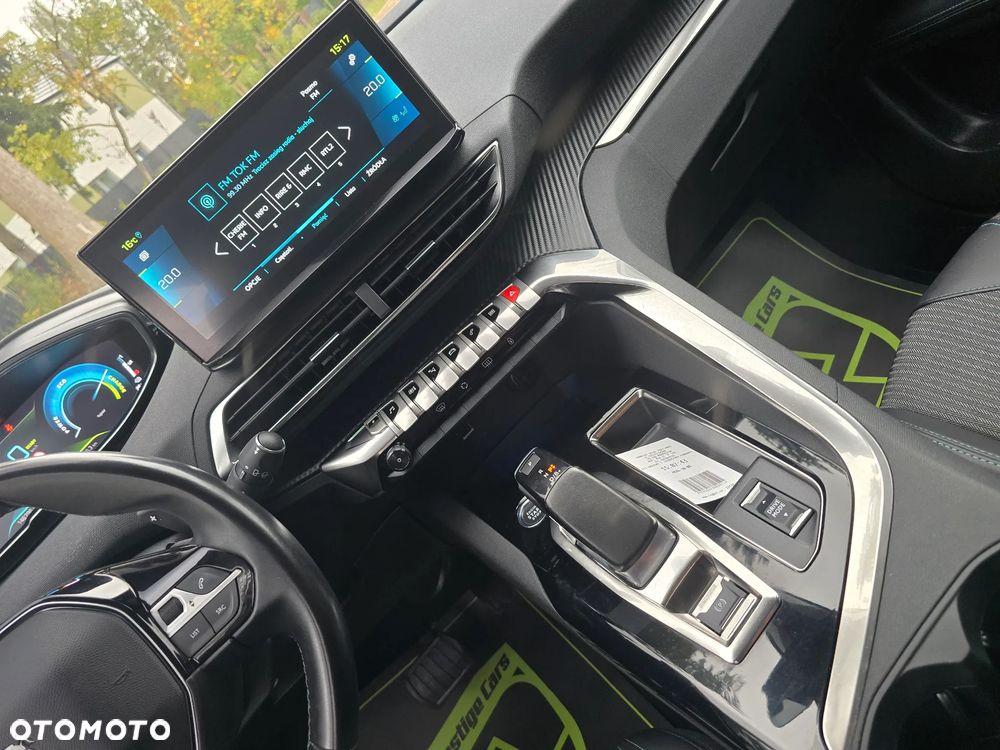 Peugeot 3008 1.6 PureTech Hybrid PHEV Allure Pack S&S EAT8 - 34