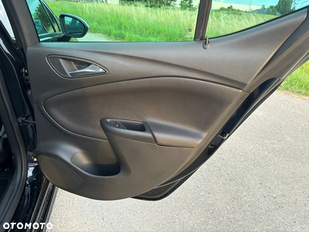 Opel Astra 1.6 Turbo Start/Stop Dynamic - 19