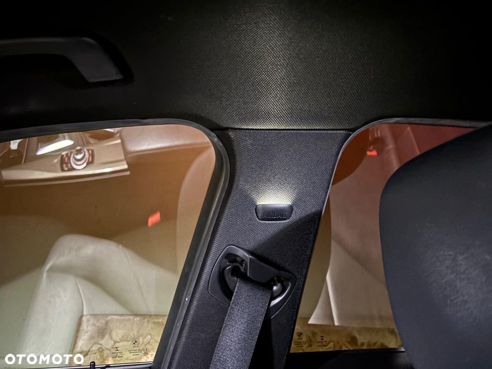 BMW Seria 3 320d Efficient Dynamic Edition Modern Line - 23