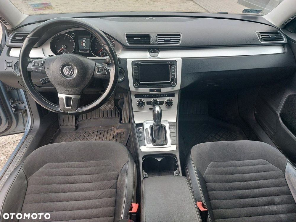 Volkswagen Passat - 18