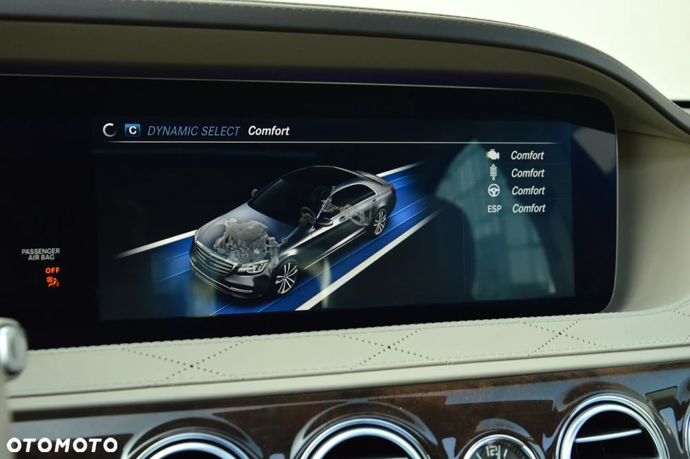 Mercedes-Benz Klasa S 560 4Matic 9G-TRONIC - 33