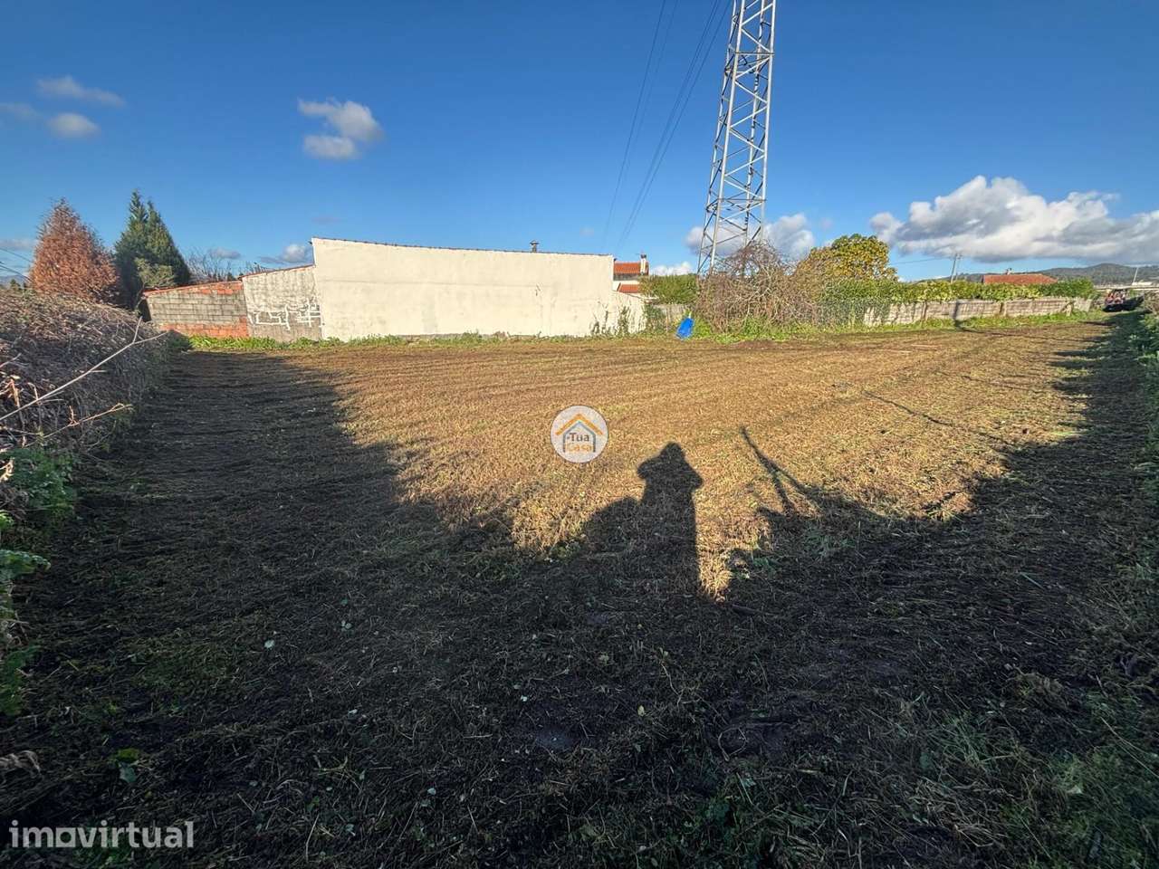 Terreno com potencial de construção - Área total de 570 m2, em Viana d - Grande imagem: 4/10