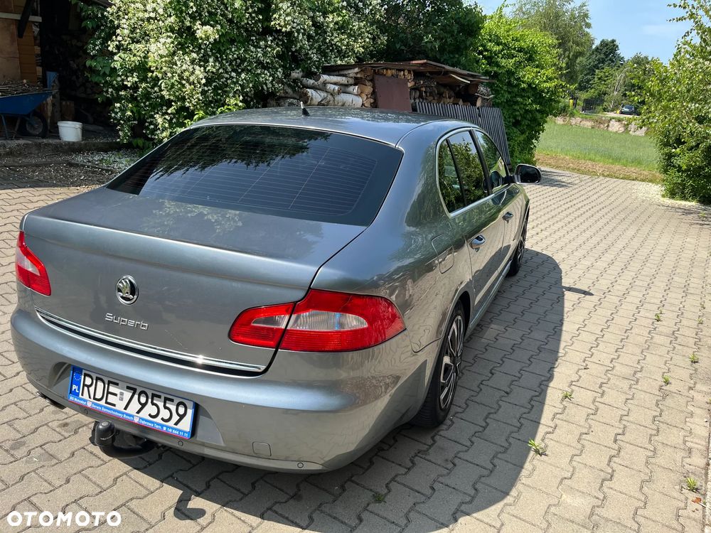 Skoda Superb 1.8 TSI Ambition DSG - 8