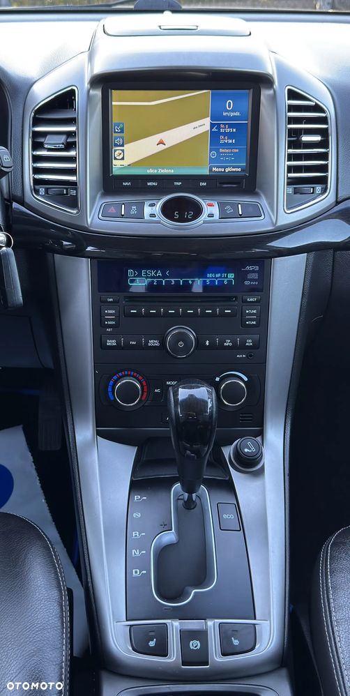 Chevrolet Captiva 3.0 4WD LTZ - 32