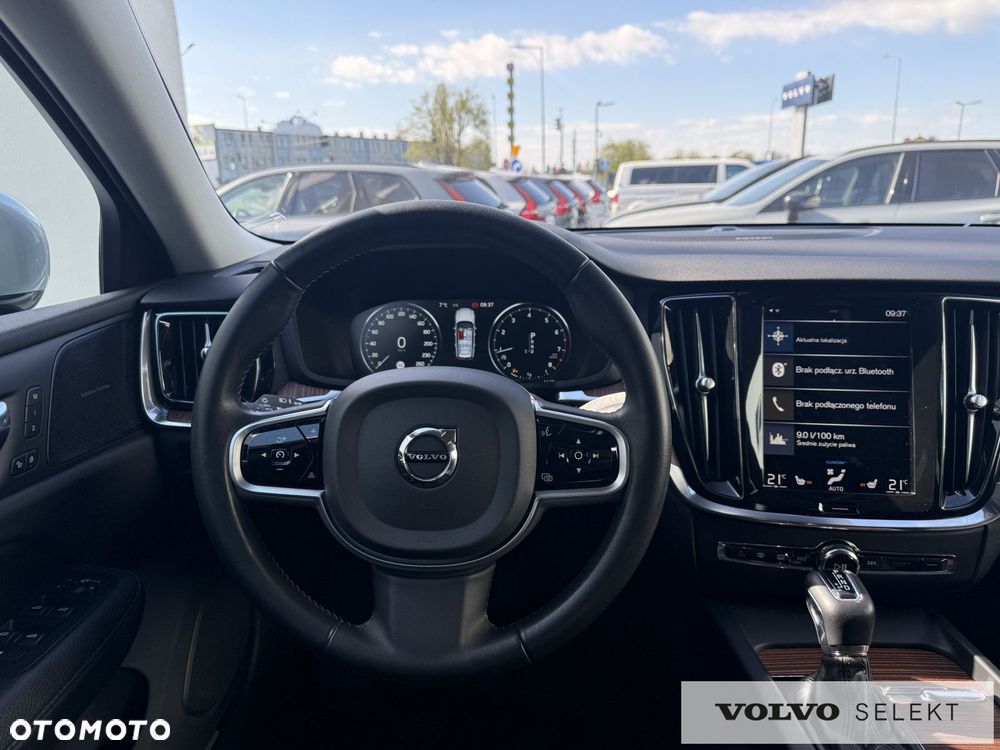 Volvo V60 Cross Country - 24