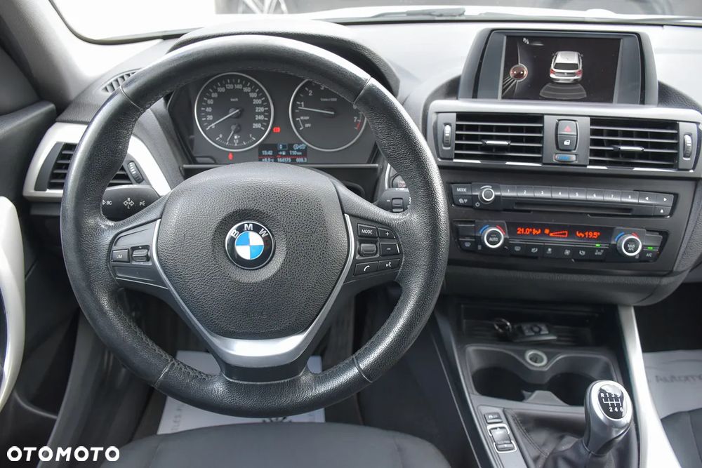 BMW Seria 1 116i - 27