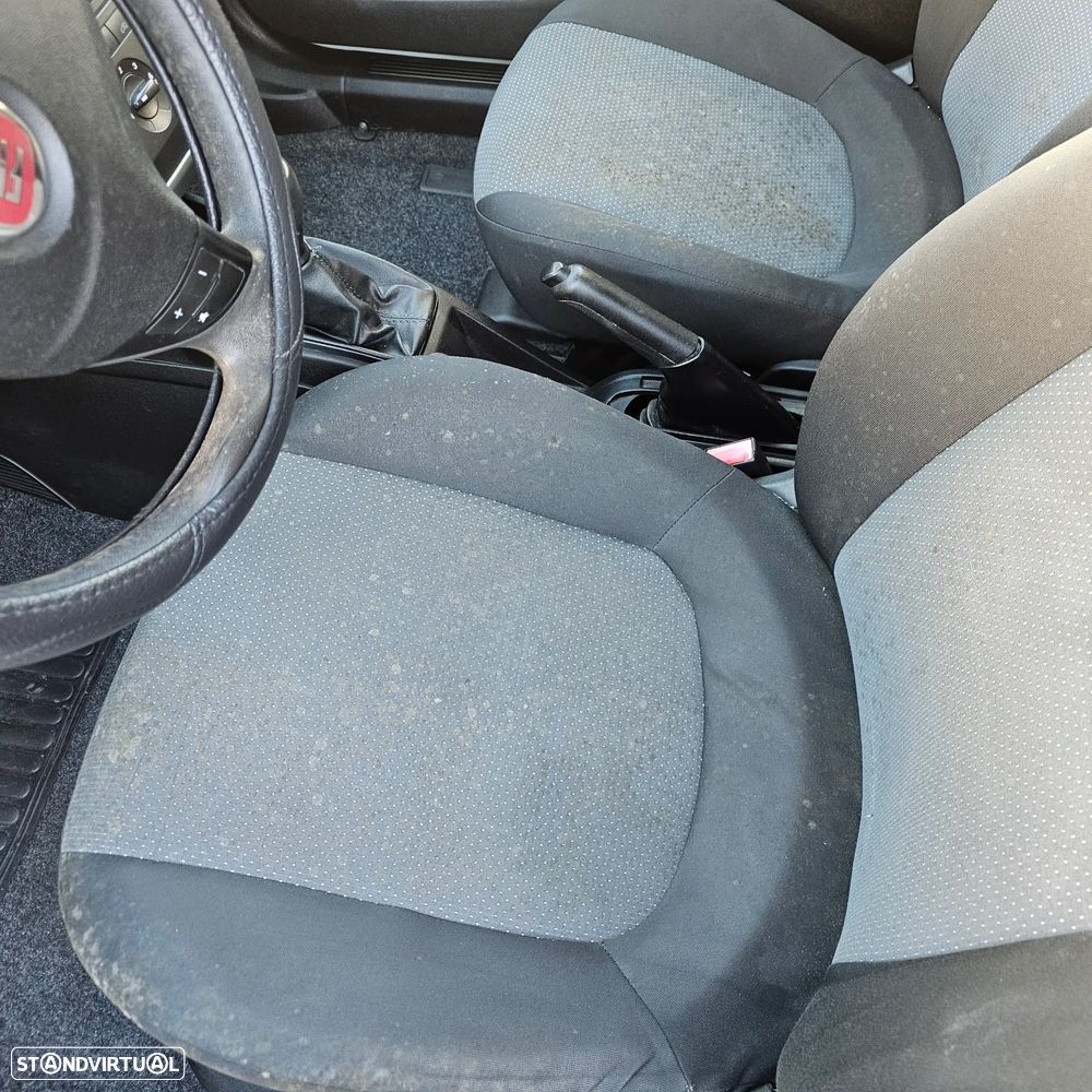 Fiat Punto - 10
