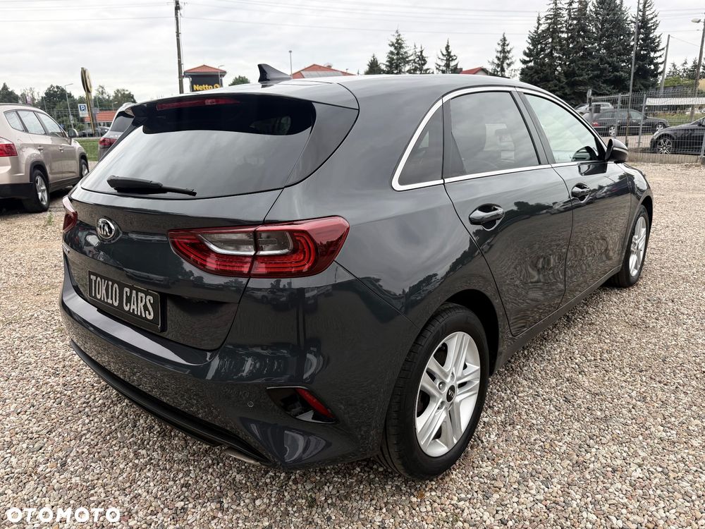 Kia Ceed - 8
