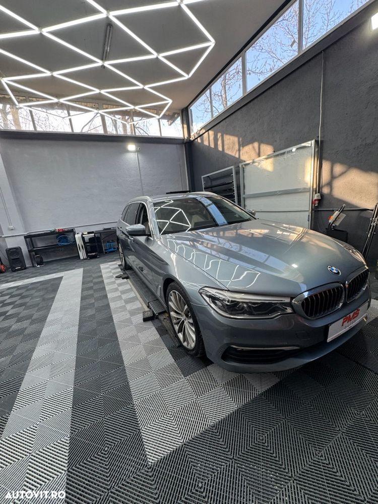 BMW Seria 5 520d Touring Aut. Luxury Line - 4