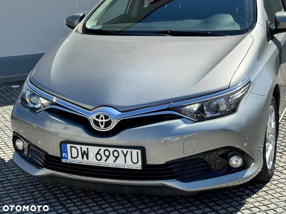Toyota Auris 1.6 Premium MS - 4