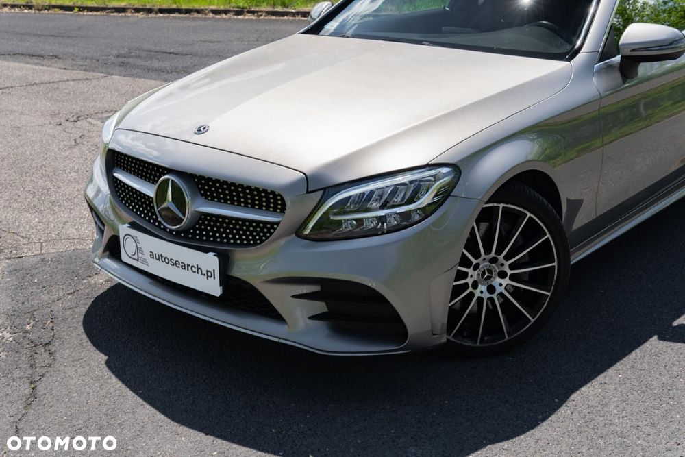 Mercedes-Benz Klasa C 300 9G-TRONIC - 36