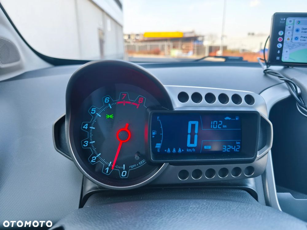 Chevrolet Aveo 1.2 LT - 12