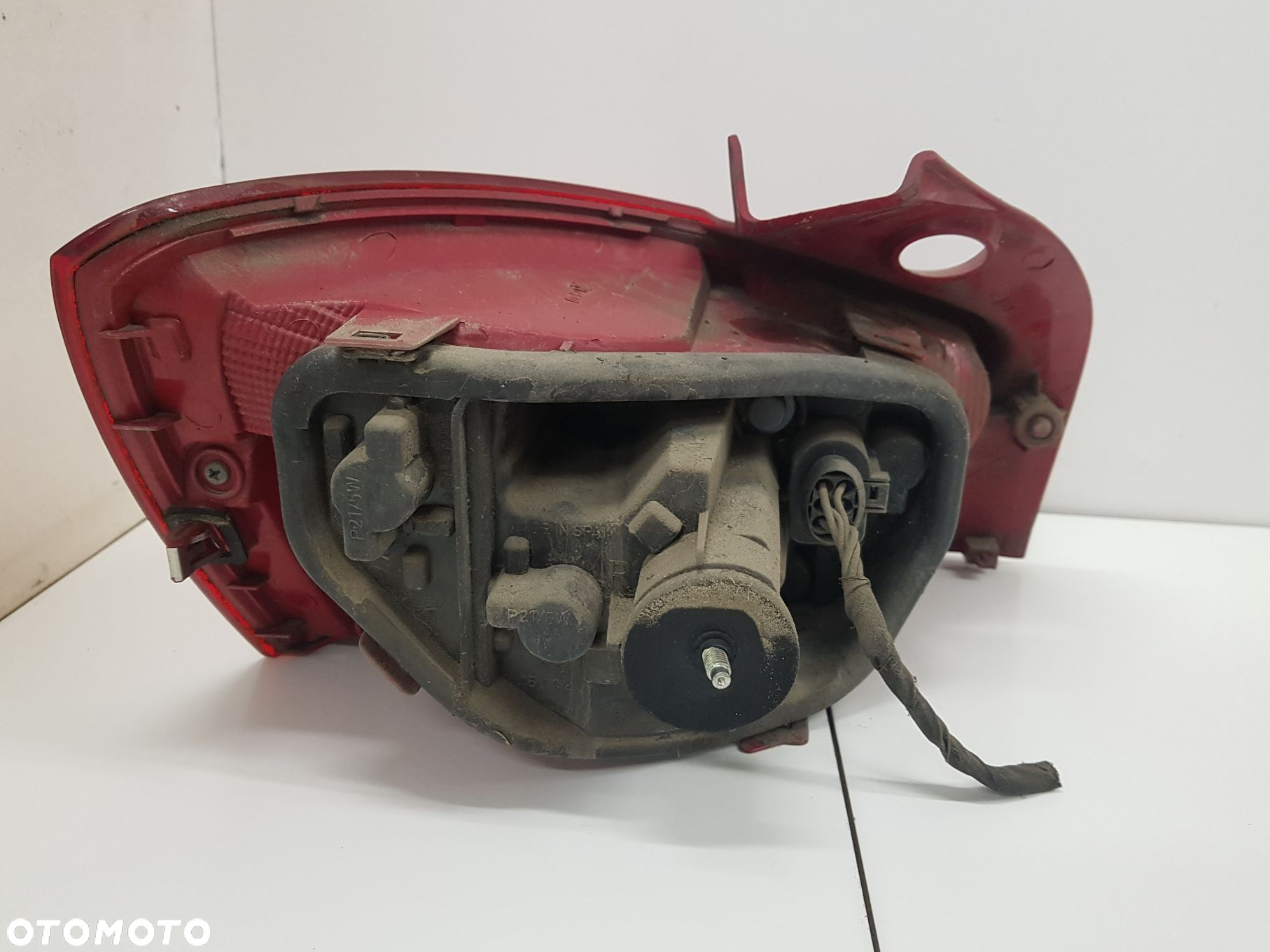 LAMPA PRAWA TYLNA SEAT IBIZA 4 - 3