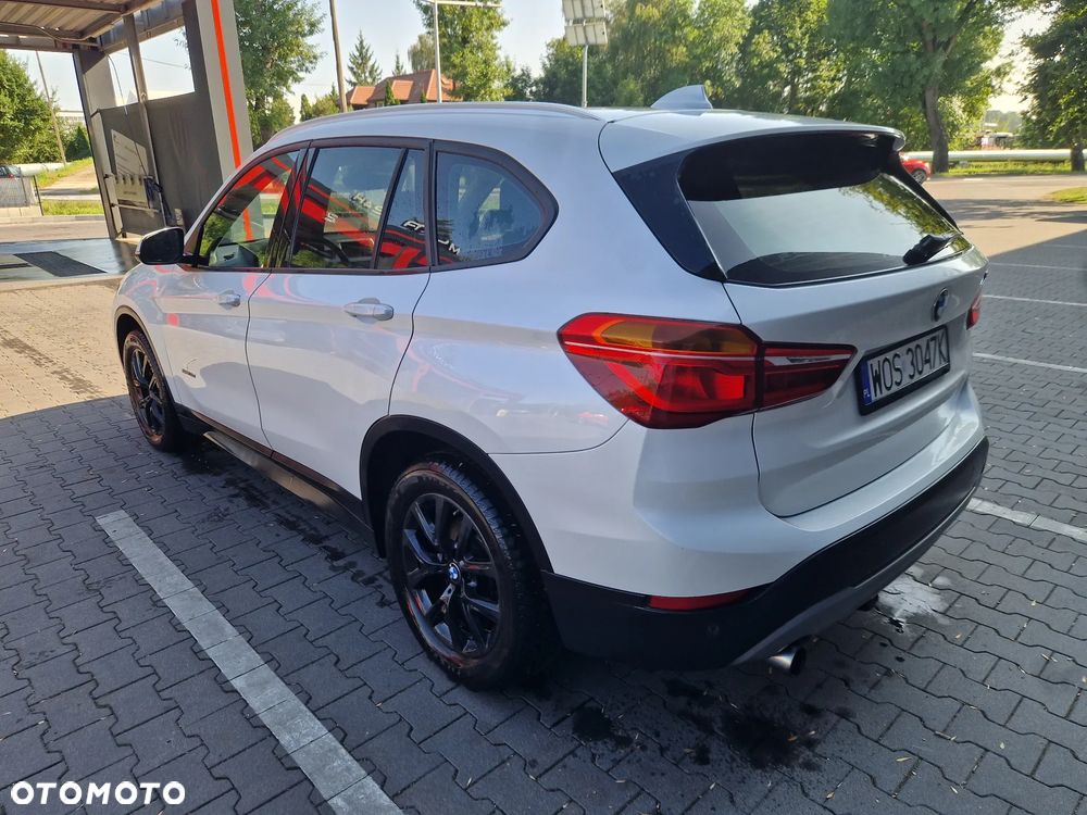 BMW X1 sDrive16d - 8