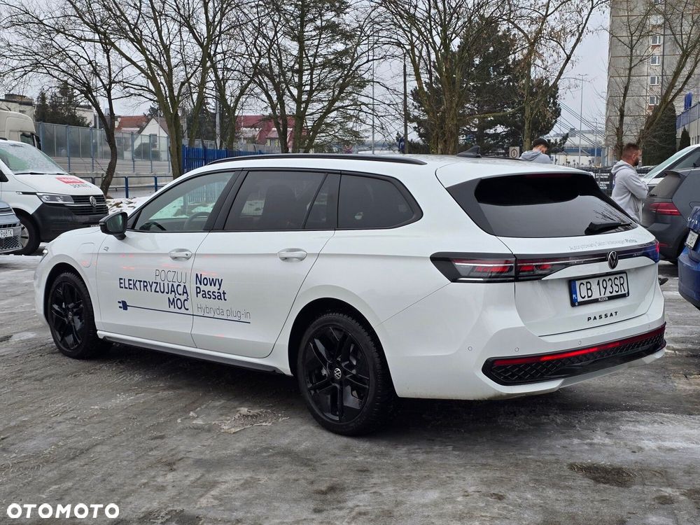 Volkswagen Passat Variant - 12