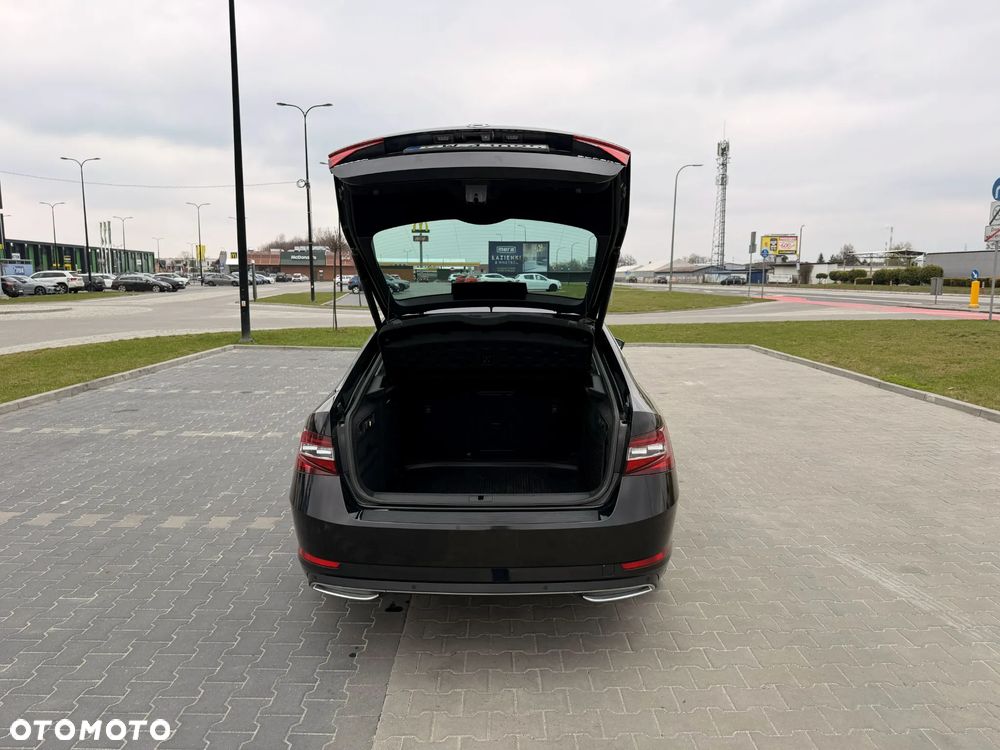 Skoda Superb 2.0 TDI L&K DSG - 5