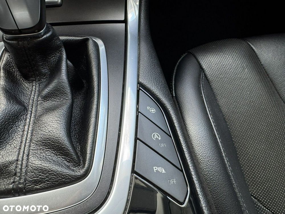 Ford S-Max - 27
