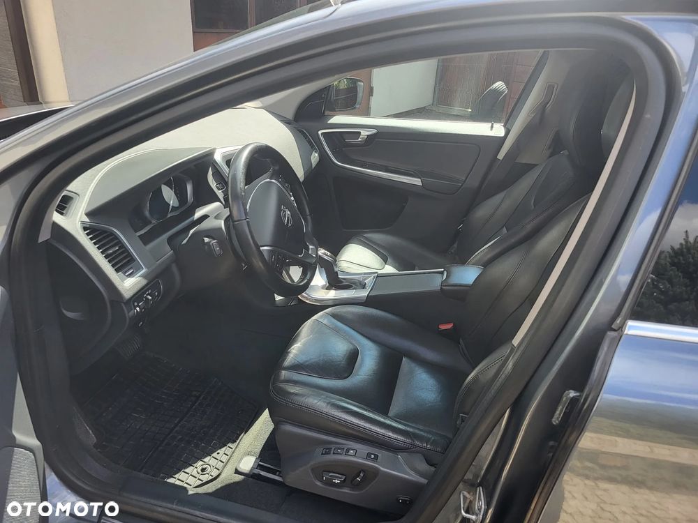 Volvo XC 60 D4 AWD Geartronic Summum - 7