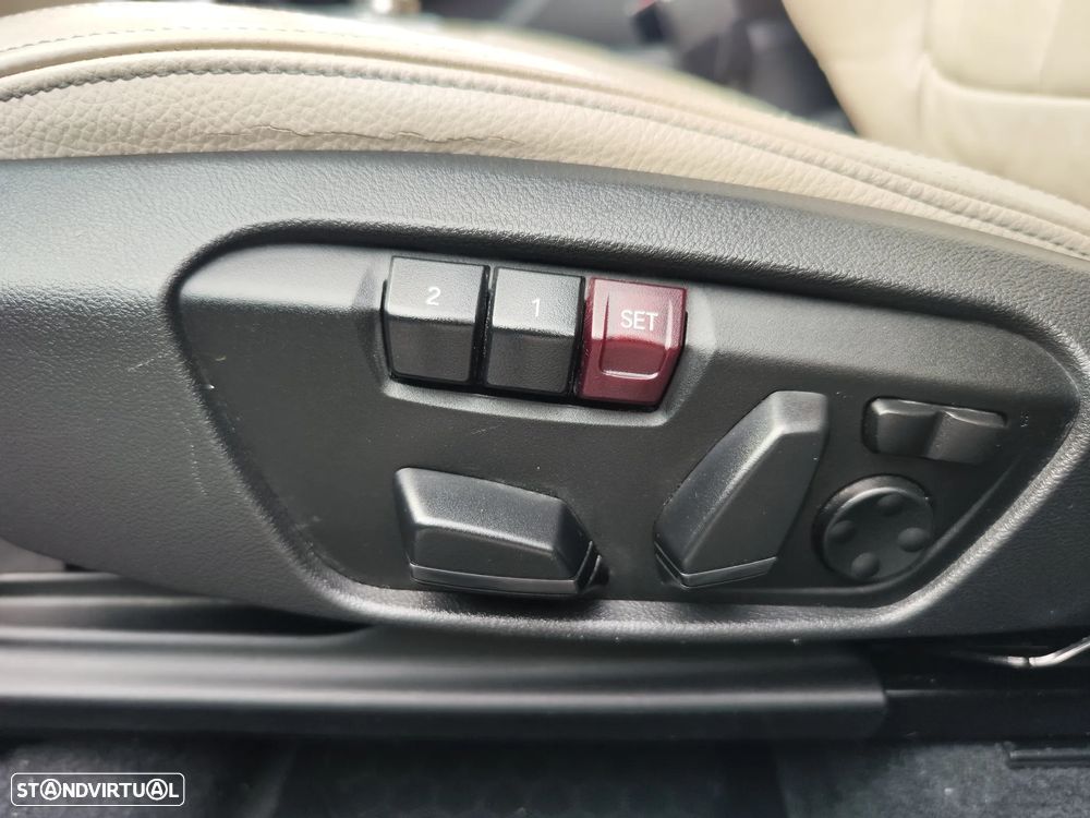 BMW 216 Active Tourer d Aut. Sport Line - 29