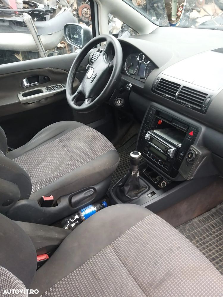 Dezmembram Seat Alhambra, din 2005, 1.9 Diesel, cod motor: AUY - 3
