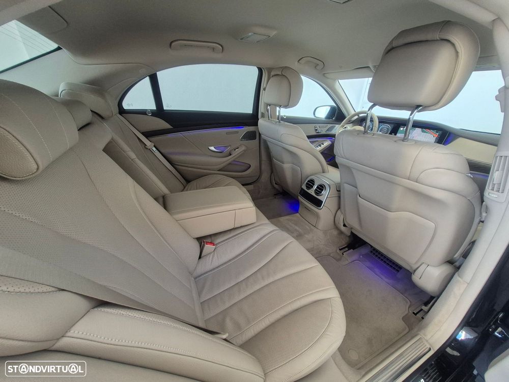Mercedes-Benz S 560 e Longo - 34