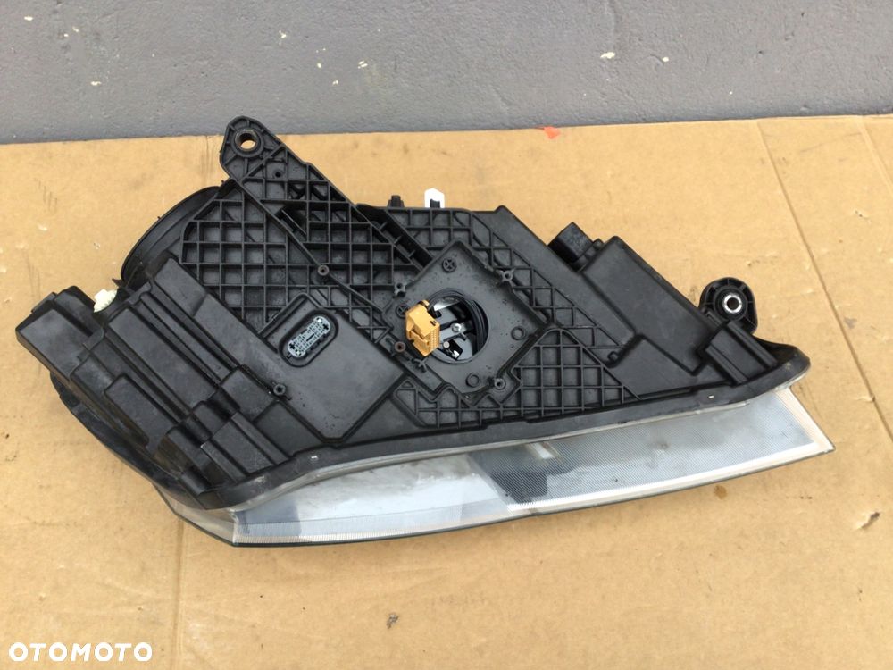 Lampa przednia lewa Skoda Superb lll 3 Bi xenon Led - 5