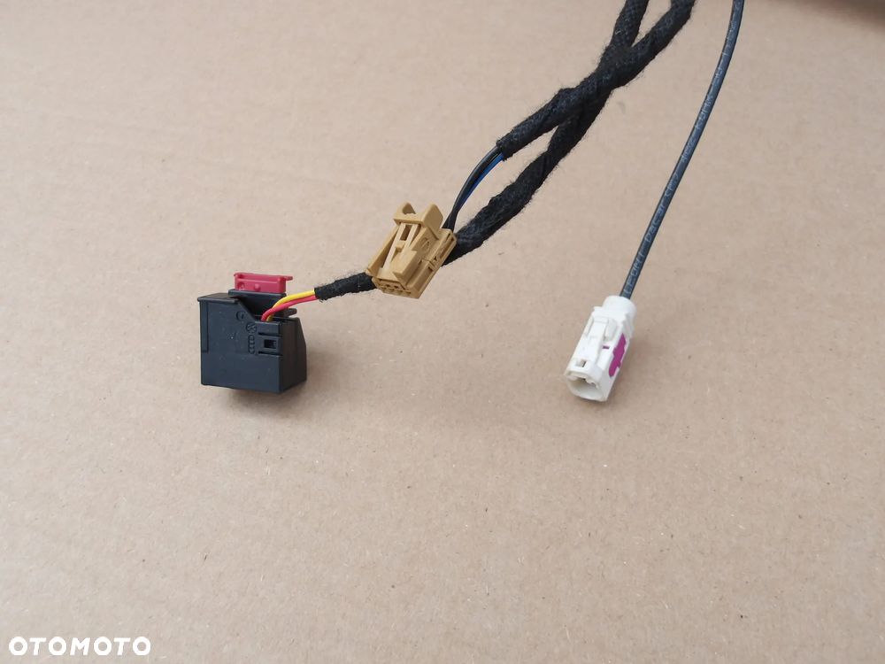 LUSTERKO AUDI E TRON 4KE857409C 4KE857410C - 6