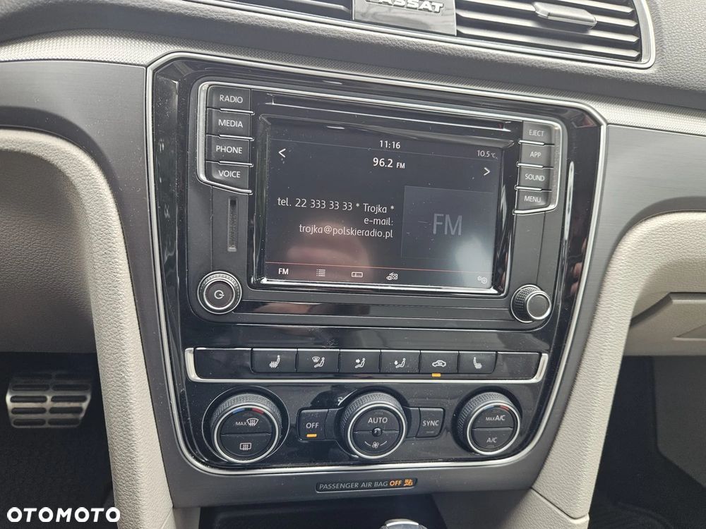 Volkswagen Passat 2.0 TSI Elegance DSG - 23