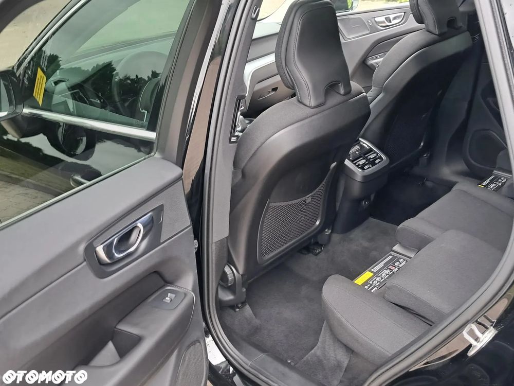 Volvo XC 60 B4 D Geartronic Momentum Pro - 30