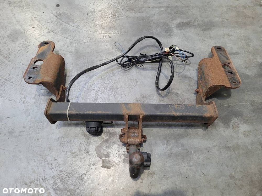 HAK HOLOWNICZY TOYOTA AVENSIS T27 KOMBI PZ408-T5556-00 ORYGINAŁ KOMPLET