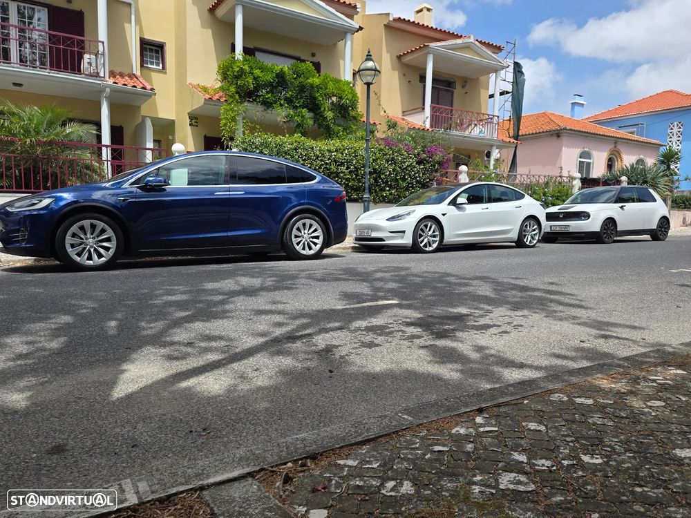Tesla Model X 100D - 16