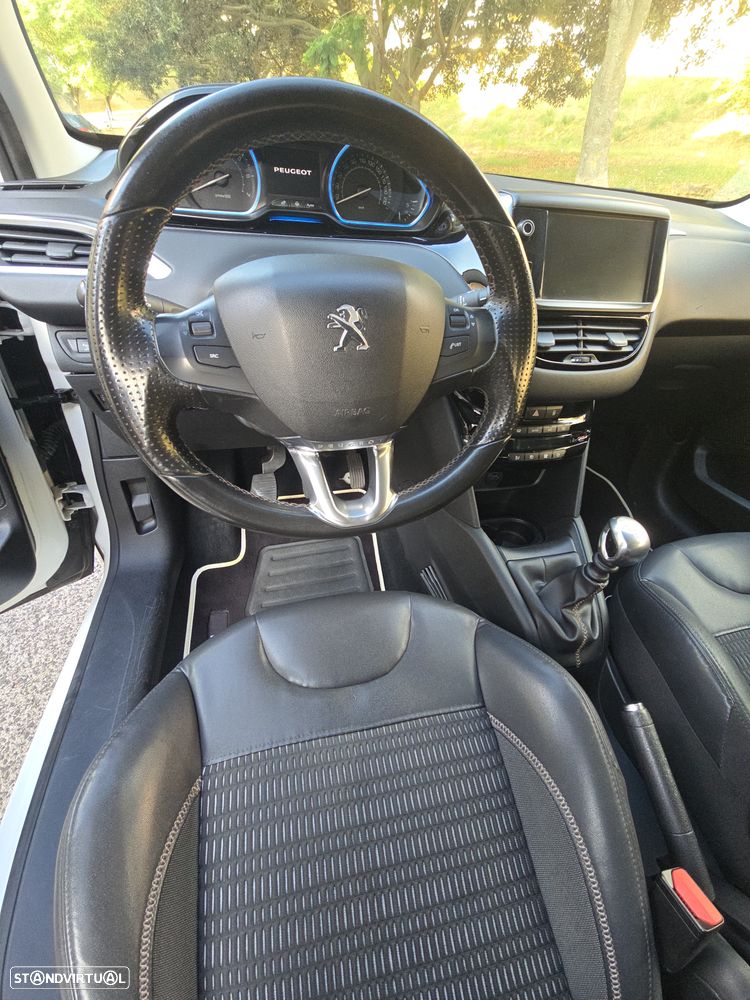 Peugeot 208 1.6 THP XY - 22