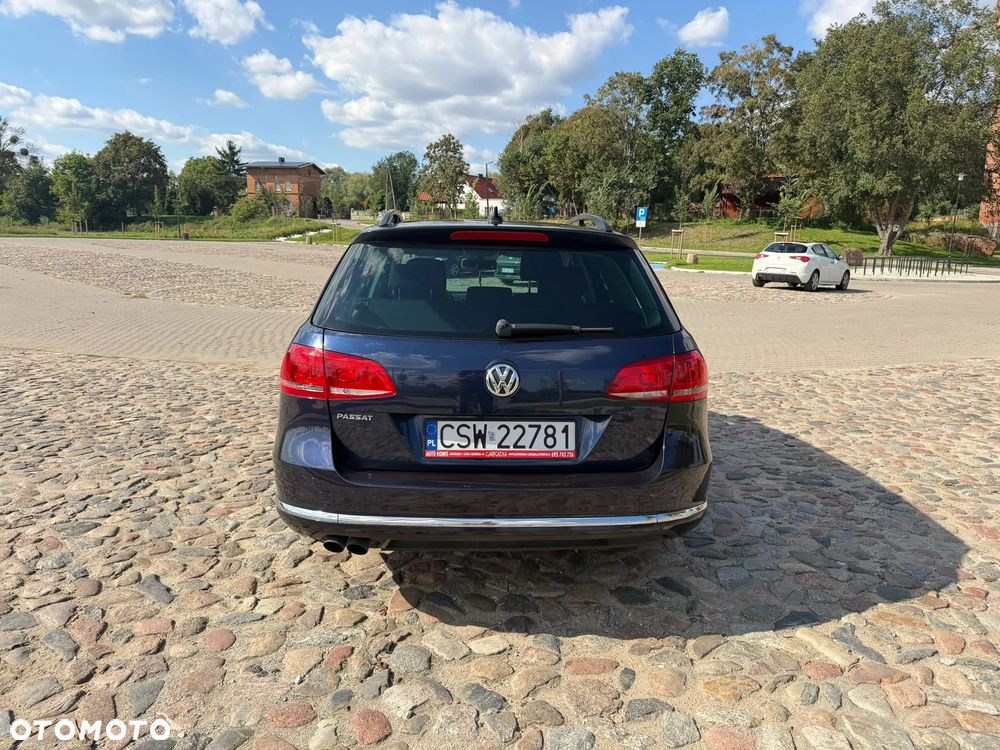 Volkswagen Passat 2.0 TDI Comfortline - 4