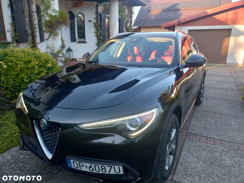 Alfa Romeo Stelvio - 8
