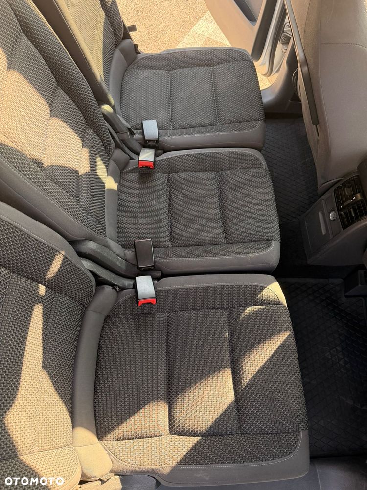 Volkswagen Touran 1.6 TDI DPF Comfortline DSG - 32