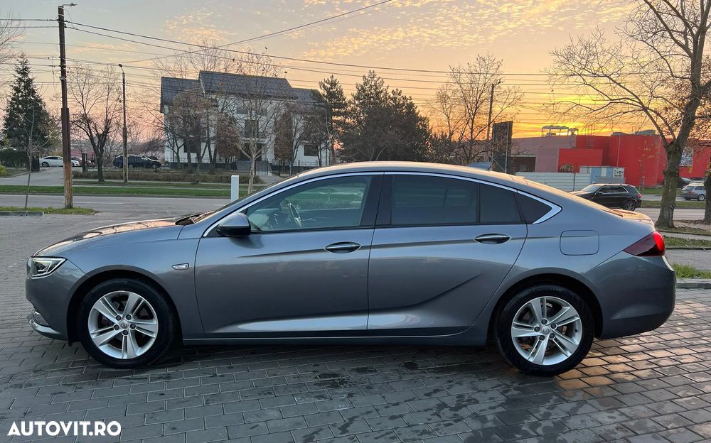 Opel Insignia Sports Tourer 1.6 ECOTEC Diesel Business Innovation - 4